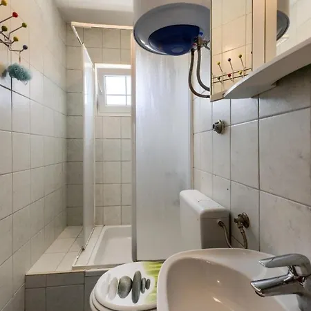 Apartment By The Sea - 22208