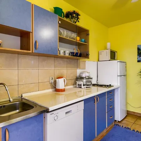 By The Sea - 22208 Apartment Vir